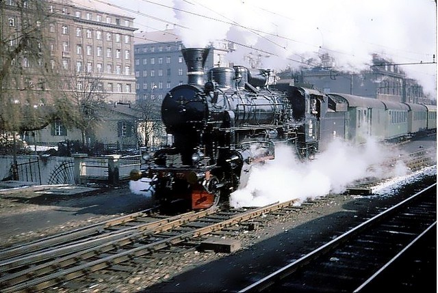 Glavni kolodvor 1991. godine, turistički vlak